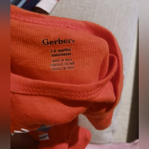 Gerber "Ready to Make Waves" Baby Onesie, 3-6 Months - Picture 3 of 3